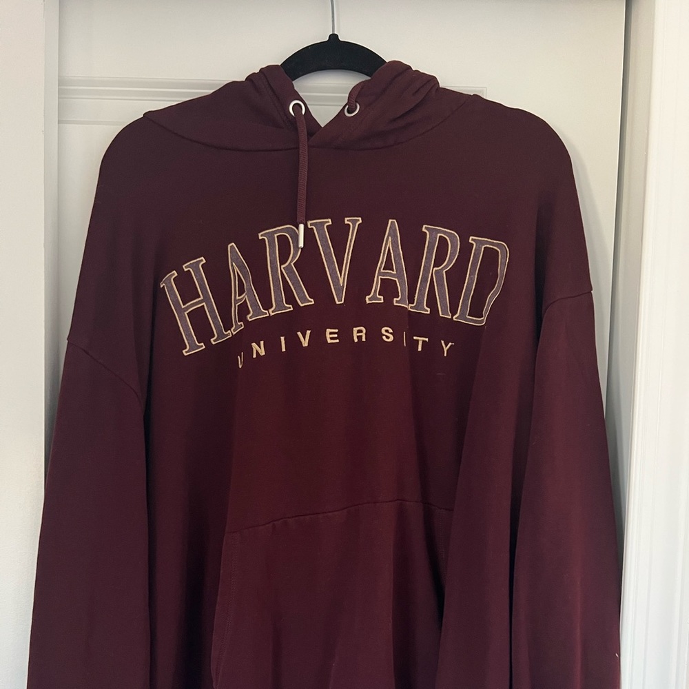 harvard hoodie
